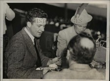 1939 Press Photo of Mrs. Alex Young and Bill Candy at the Turf Club in Los