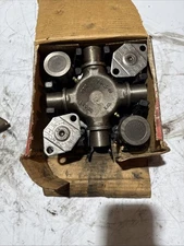 Universal Joint DANA Spicer 5-677X