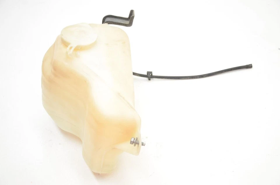 90-97 Nissan Pickup D21 6 Cylinder Windshield Washer Bottle Reservoir  - Image 4 of 4