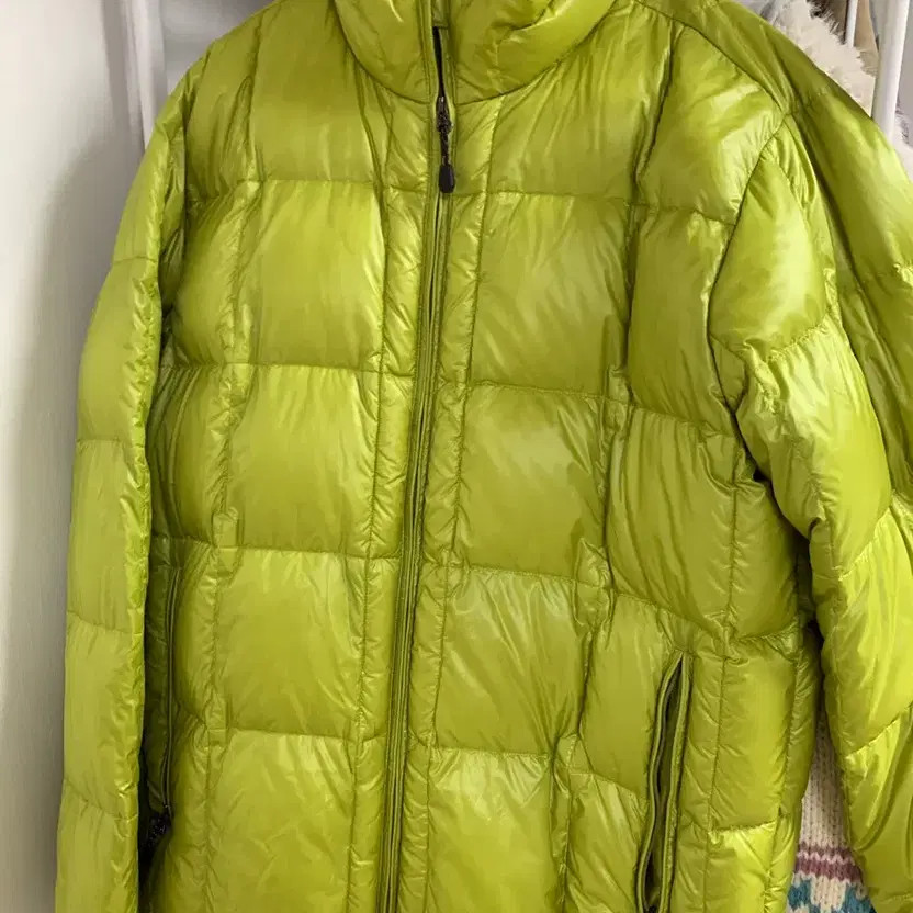 ThisisNeverThat Light Padded Puffer Jacket Lime S… - image 5