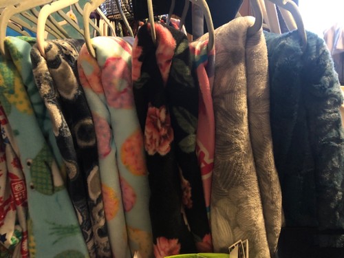 Hand Made Blankets So Soft And Made With Love - Picture 2 of 49