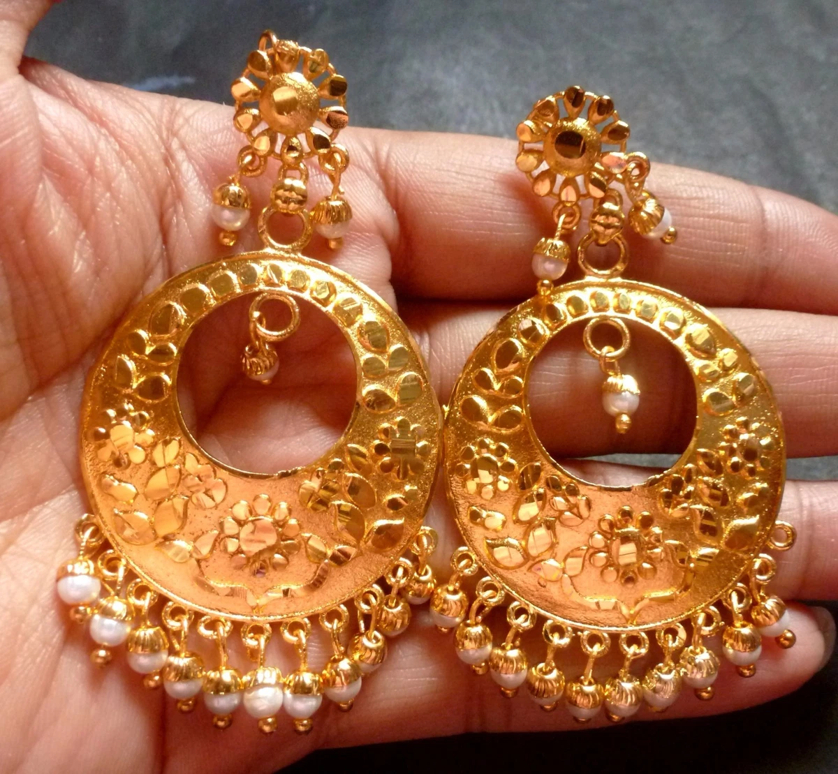 30 Grams Gold Chandbali Earrings - South India Jewels | Gold jewellery  design necklaces, Jewelry design earrings, Gold pendant jewelry