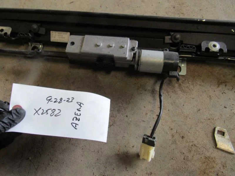 2012 2014 2015 2016 Azera 后背挡风玻璃电源可伸缩遮阳板 — 第 3/4 张图片