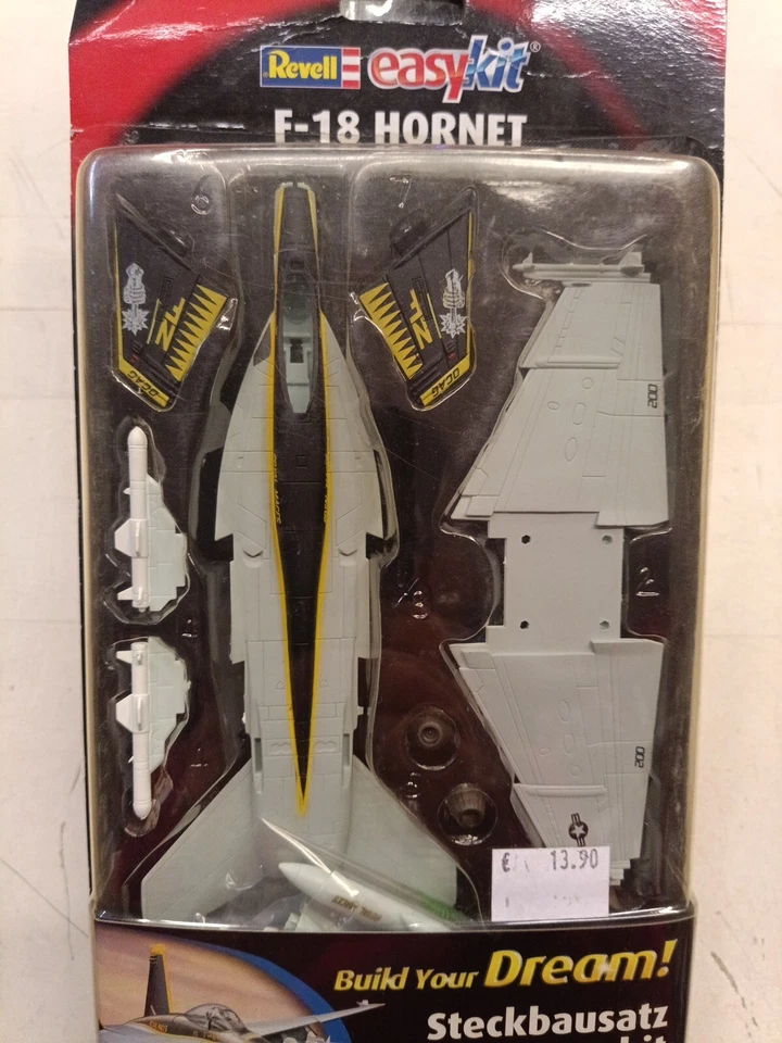 F-18 Hornet - Easy Kit - Plastic Model Kit 1:100 Revell cod.00601 - Immagine 2 di 4