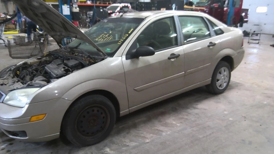 Regulador de ventana de puerta trasera izquierda usado se adapta a: Ford Focus 2007 eléctrico trasero Le Foto 4 de 4