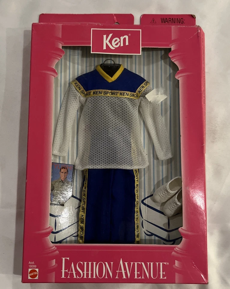 De colección KEN BARBIE Fashion Avenue 3 Trajes 5 Pares de Zapatos Foto 2 de 4