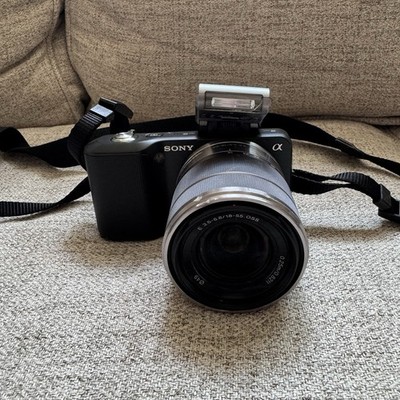 Sony NEX-3 Digital Camera w Sel 1855 Lens & flash. Tested