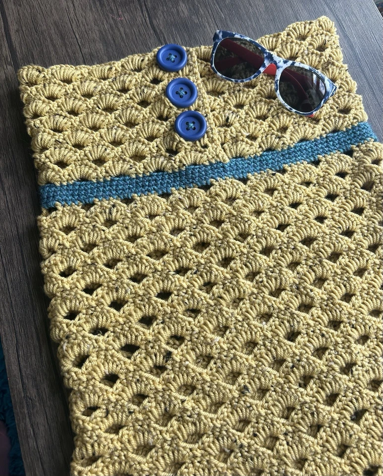 Vestido amarillo ganchillo hecho a mano Foto 3 de 4