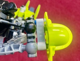 Bionicle Warriors Tuma 8991 .  Complete  .