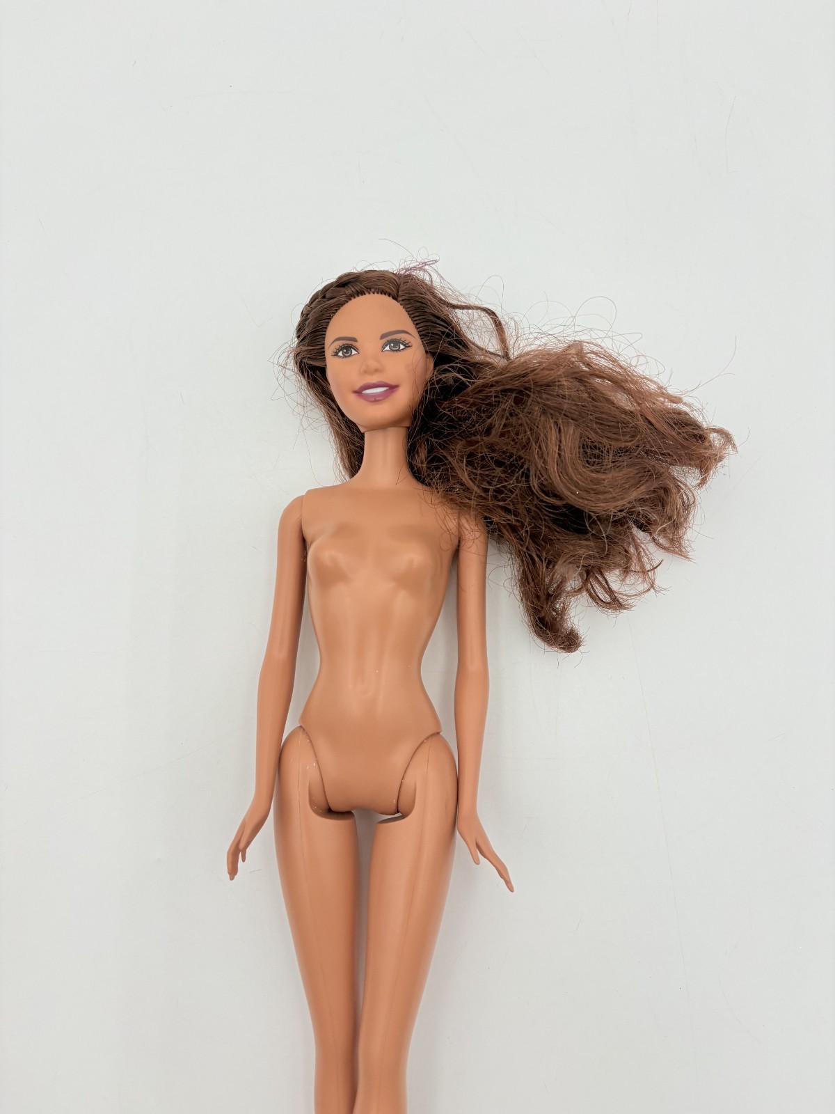 Barbie Fashionistas Doll Teresa Brunette Sculpt Smiling Flat