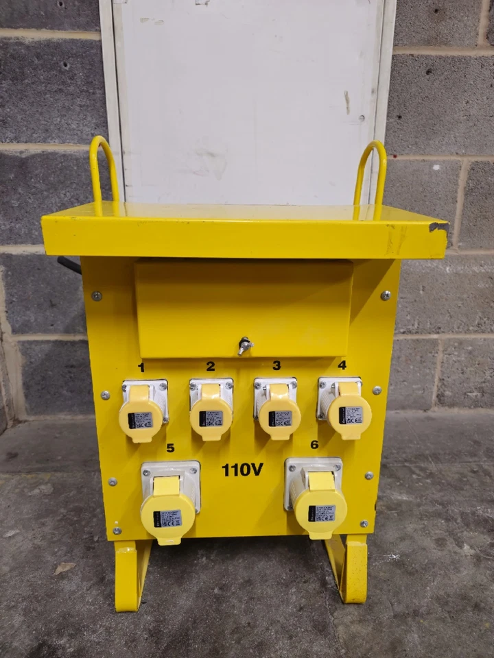 Electro Wind Site Transformer 10va 230v-110v 4x16A 2x32A Outlets - Image 2 of 4