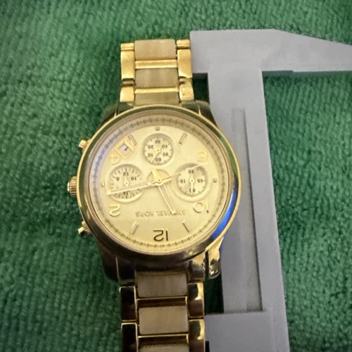 Orologio Michael Kors Runway MK5660 Donna Acciaio Inox Quadrante Analogico Quarzo MP708