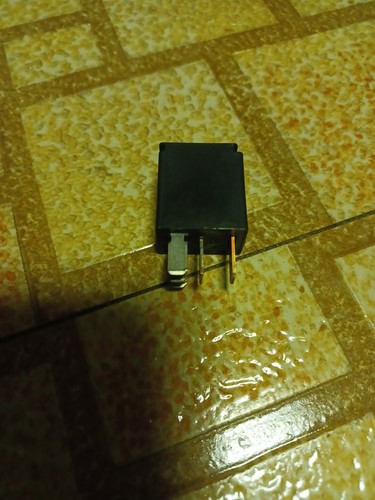 Ford F57B-14B192-AA 5 PIN Relay OEM - Used - Picture 7 of 24