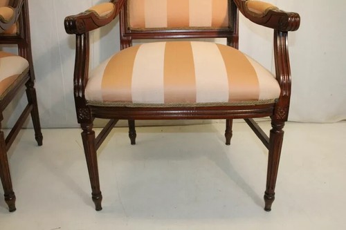 Pair of French Louis XV Style Maple Wood Fauteuils Side Chairs, New Upholstery - Picture 12 of 12
