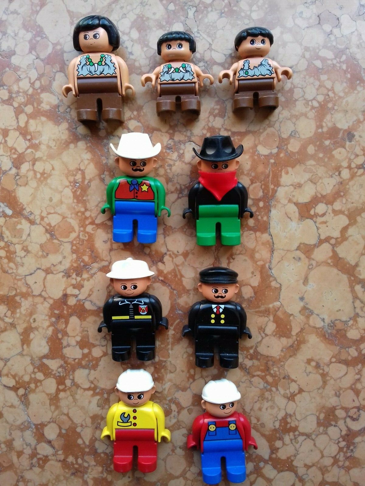 Lego Duplo - Stock di 9 personaggi vintage