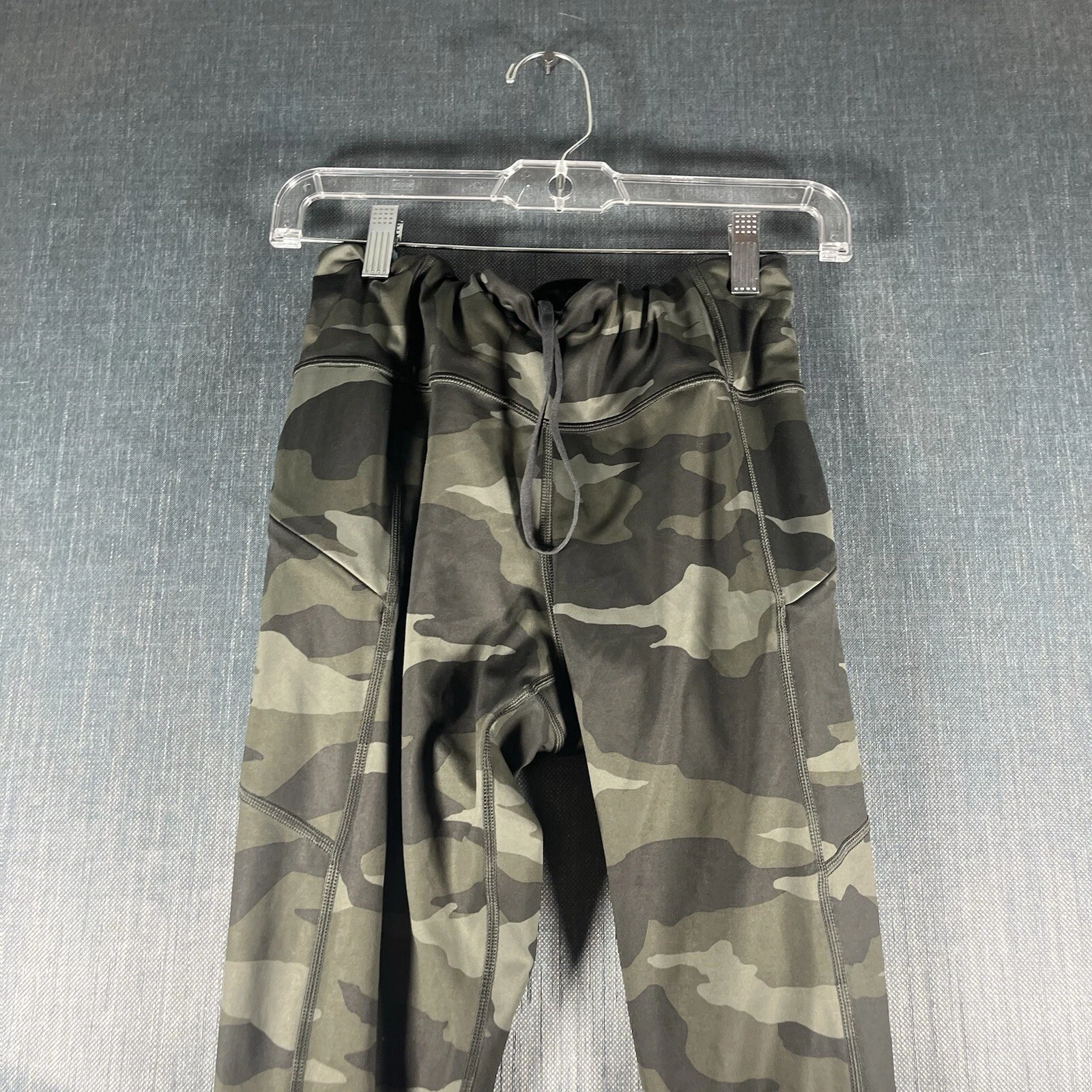 athleta camo contender drawstring leggings