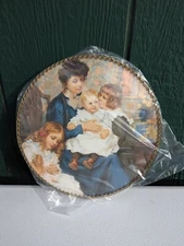 Vtg Gallery Graphics MOTHER AND CHILDREN Round Flue Cover - With Tag