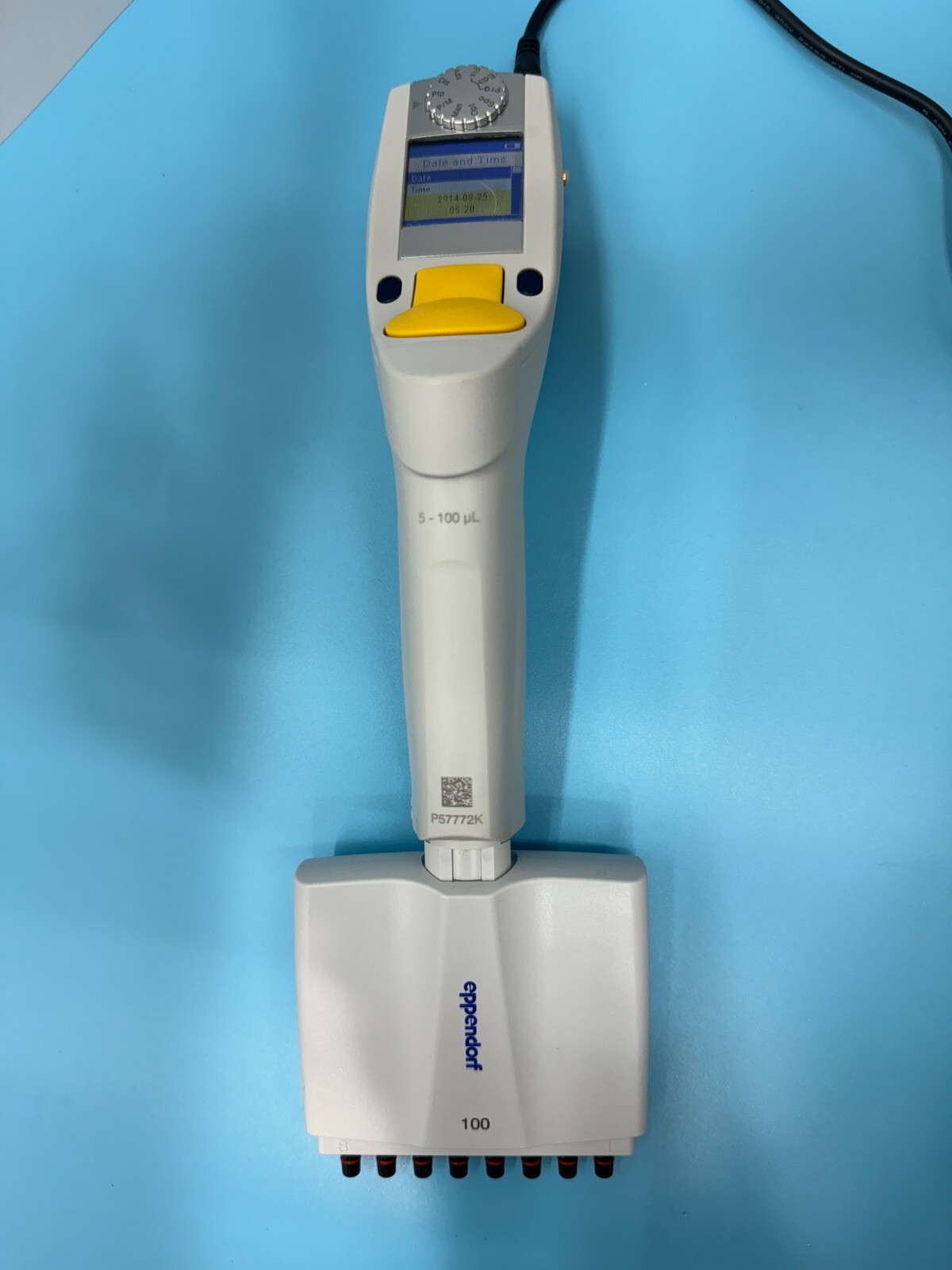 Eppendorf Xplorer Plus 300µL Volumetric Adjustable Pipette Precision