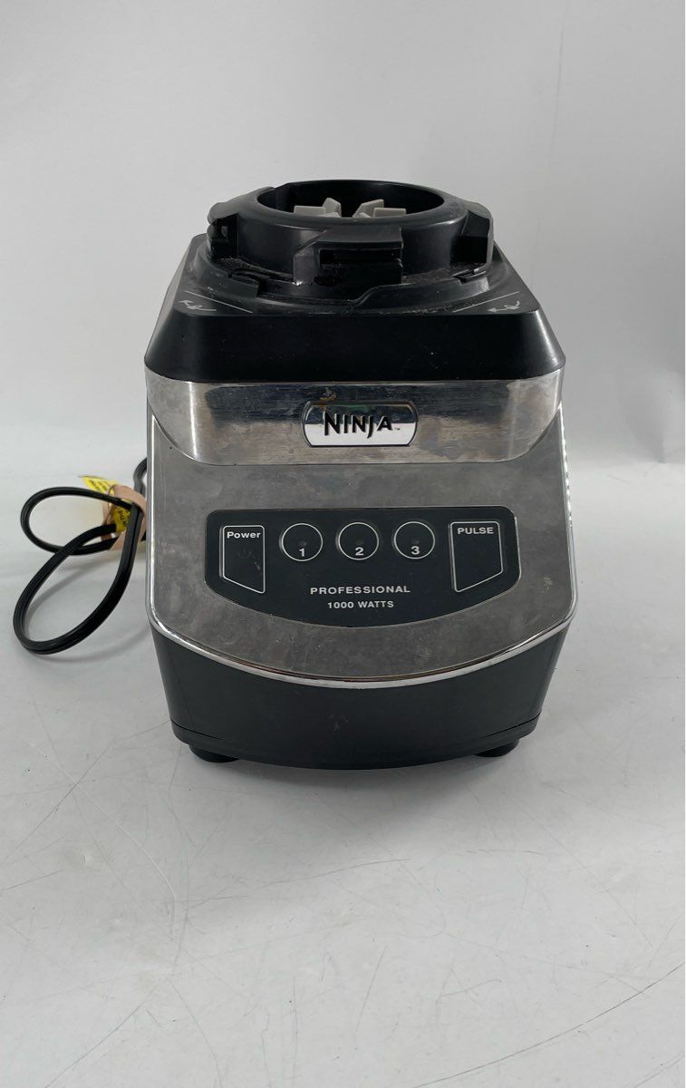 Ninja NJ600 Professional 1000 Watts Black and Silver Blender Base