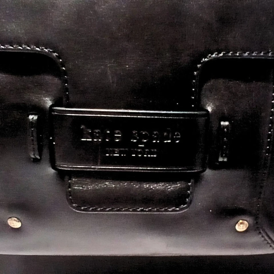 Женская кожаная наплечная сумка Kate Spade модель Hobo Savona Paige с зеленой цветочной подкладкой - Изображение 4 из 4