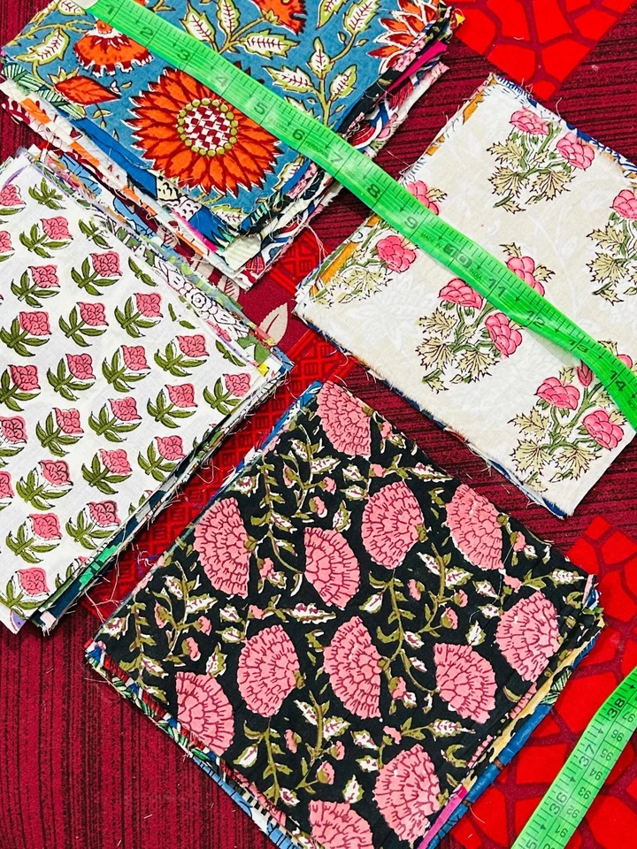 100Pcs Floral Printed Blue Fabric Sewing Craft Remnants Fabric Cotton Scraps - Image 2 of 4