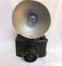VINTAGE 1940s ANSCO PIONNER CAMERA w/ FLASH BULB