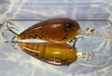 Custom painted 55 Rock Crawler / Vintage Wiggle Crankbaits Brown Orange