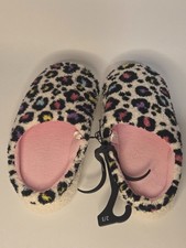 Wonder Nation Size 2-3 Girls Slippers