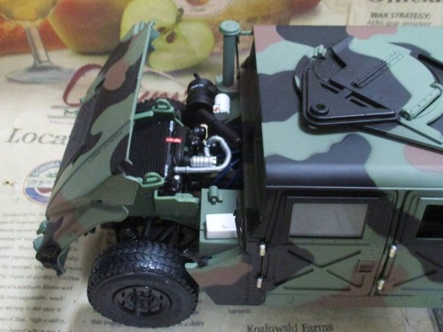 EXOTO 1/18 1995 Hummer Military Command Car – Discontinued 1999 Model - Picture 8 of 8