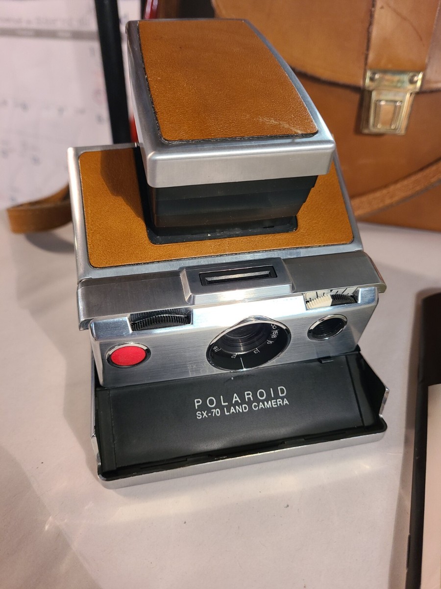 Vintage 1973 POLAROID SX-70 LAND CAMERA w/Original LEATHER CASE