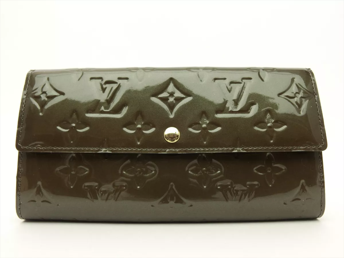 Louis Vuitton Authentic Monogram VERNIS Vert Bronze Clutch Purse Wallet  sticky