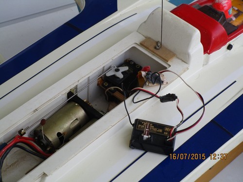 Robbe Unlimited Hydroplane "Rarität" für Kenner - Bild 9 von 12