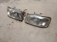 Hyundai Accent pair of headlights drivers passengers mk2 2000-2003