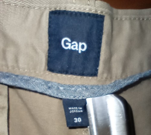 Men's Khaki Shorts 100 percent cotton 31 inch waist 10.5 inseam EUC Gap Brand - Picture 9 of 23