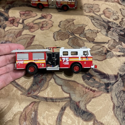 Code 3 New York fire - Picture 5 of 5