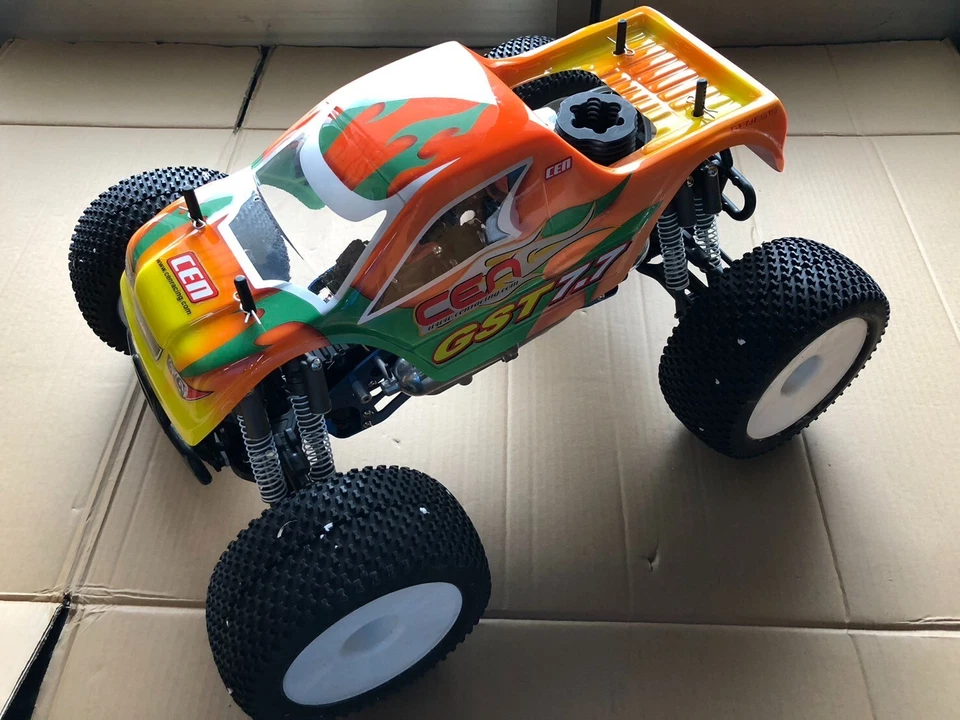 Cen Genesis GST7.7 1/8 Nitro Engine RTR Monster Truck(9508) - Image 3 of 4