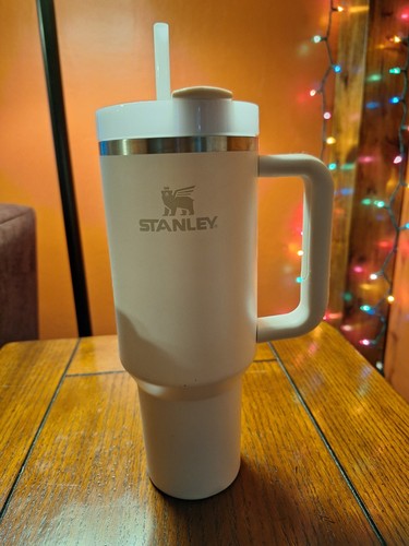 Stanley 40oz Stainless Steel Tumbler Cream White - Used - Good Condition