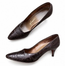 Vintage Mementoes 1960 s Genuine Crocodile Alligator Low Heel pumps 8