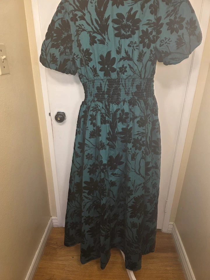 Maxi Vestido Anthropologie Verde Katarina Forrado Flores Flocadas, Talla L, $90 Foto 4 de 4