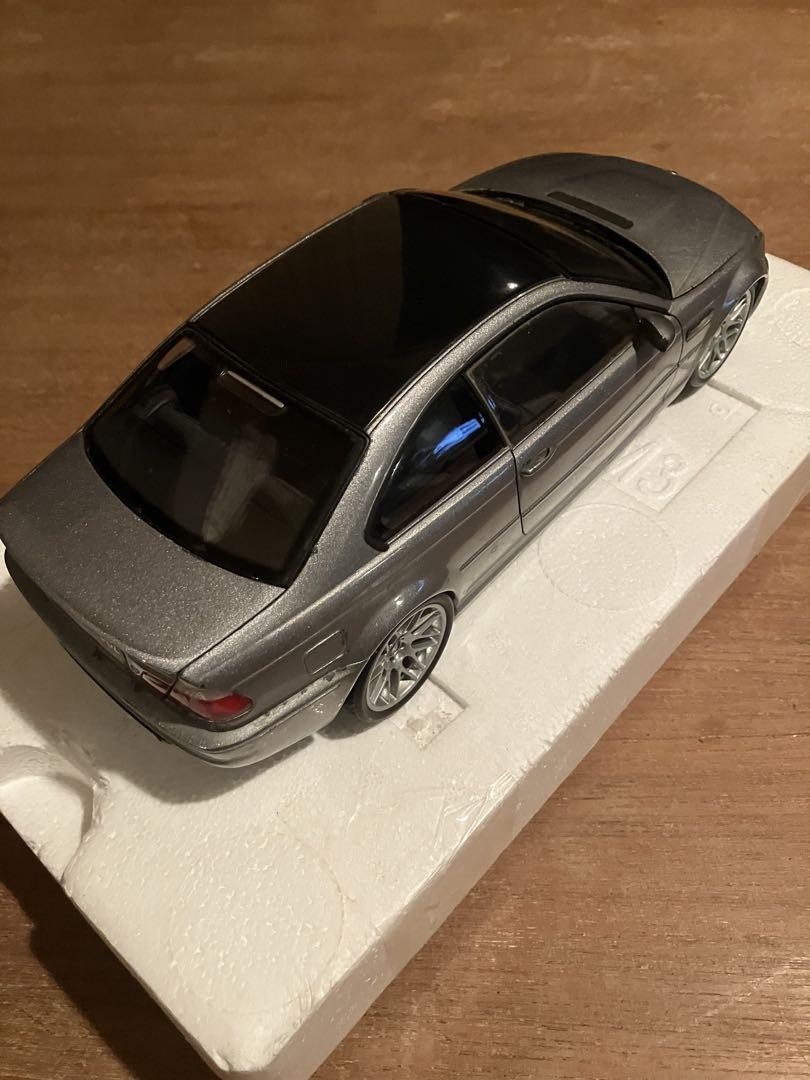 1／18 BMW M3 CSL 中古 1:18 Scale BMW E46 M3 CSL Diecast Model Car Silver Kyosho