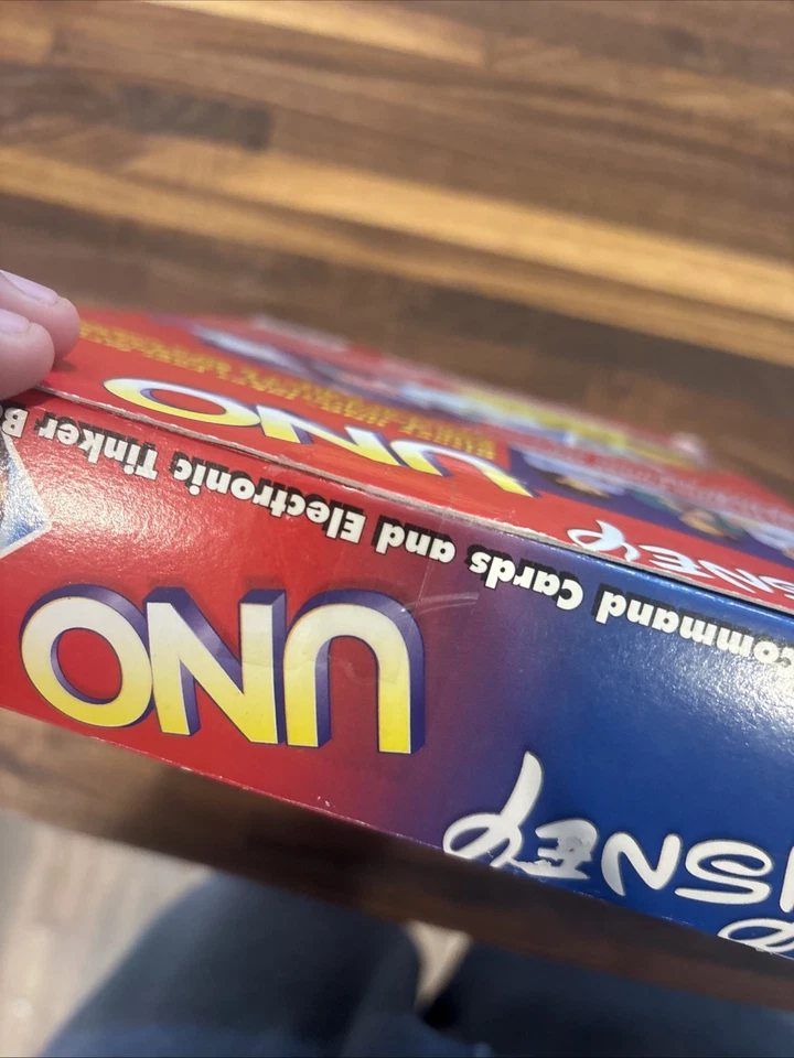 Disney Electronic UNO Family Card Game Mattel 2002 - Image 4 of 4