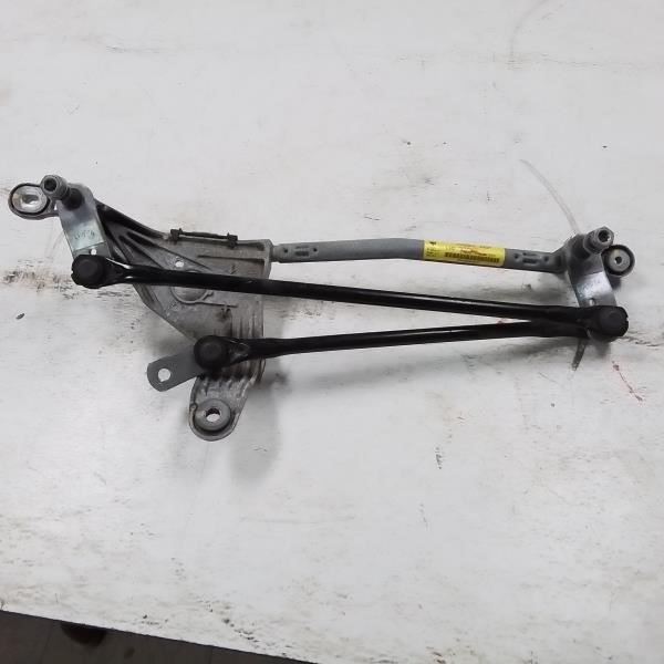 2017 MASERATI GHIBLI OEM WIPER TRANSMISSION WIPER LINKAGE  OEM ID # 670007561