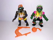 TMNT Sewer Spitting Action Figures Michelangelo Raphael Playmates