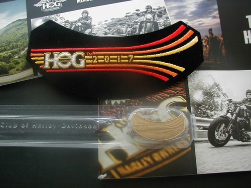 Harley Davidson 2017 HOG Wippe Pin Patch Touren Handbuch Mitgliedschaft Guide NEU - Bild 2 von 15