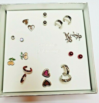 Kohl's Boxed Earring Set Valentines 10 Pair Studs Hearts Balls
