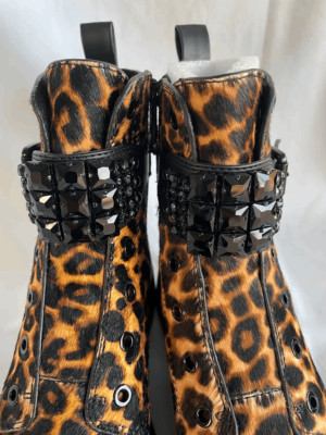 NEW Karl Lagerfeld Paris Maeva Women's Boots 8