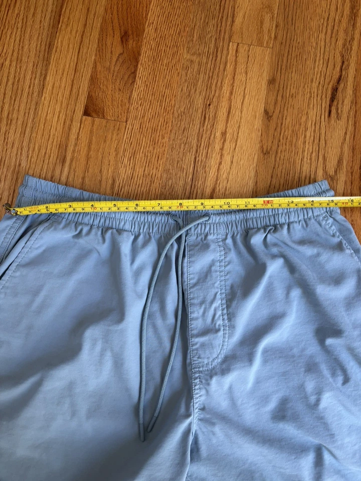 J. Pantalones cortos Crew para hombre medianos 6" Tech Dock azul claro Foto 3 de 4