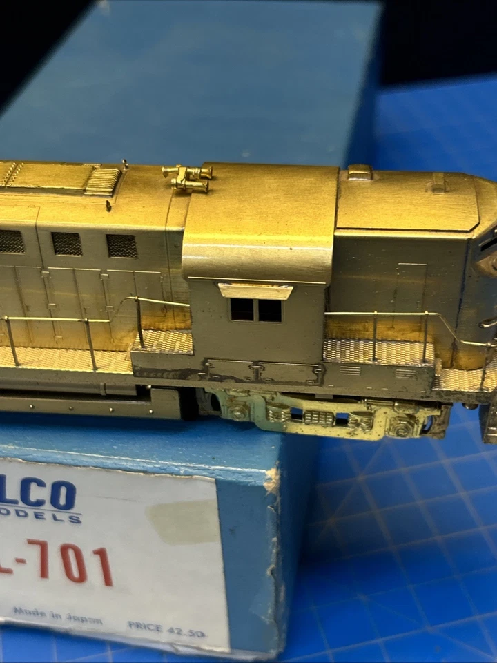 ALCO HO Scale Powered Brass RS-11 High Hood Diesel Engine DL-701 - Image 2 of 4