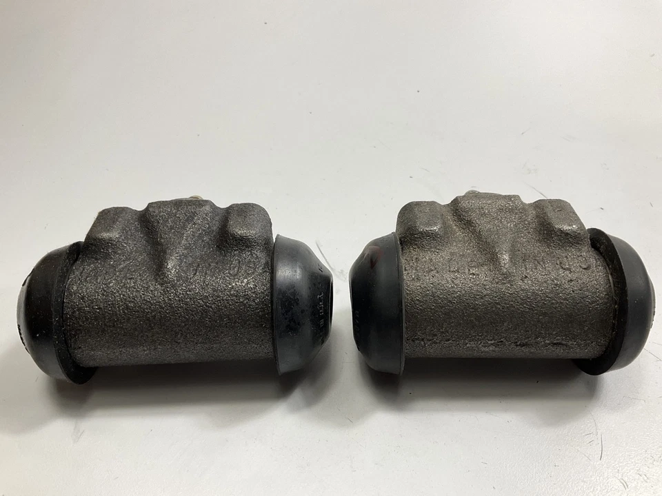 Juego de cilindros de rueda trasera izquierda + derecha Raybestos, 67-70 Buick Riviera 1970 Olds 98 Foto 2 de 3