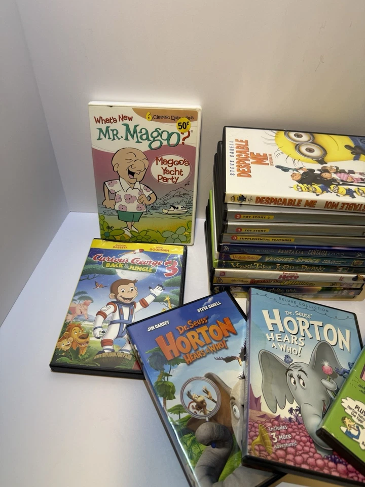 Dvd lot Of 15 Kid Movies Curious George, Mickey Mouse, Dr. Seuss, Mr Magoo Foto 2 de 4